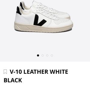 Vejas V10 Women’s size 7 sneakers